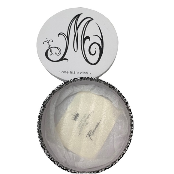 Initial “M” Circular Box Black White Jewelry Trinket Box - Picture 3 of 3